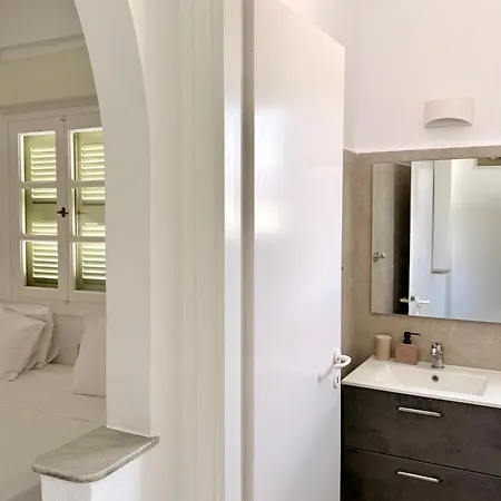 Hara Studios And Aparthotel