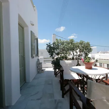 Hara Studios&apartments 3* Naousa (Paros)