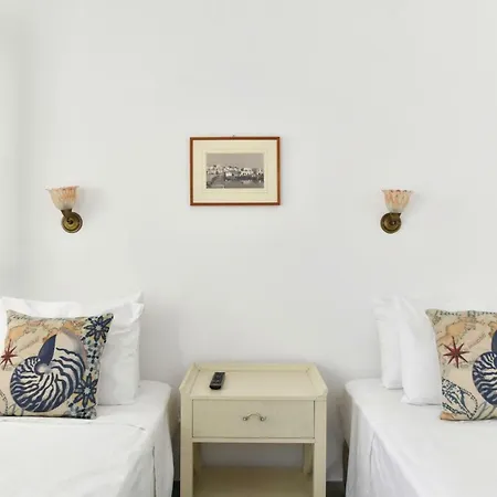 Hara Studios&apartments 3* Naousa (Paros)