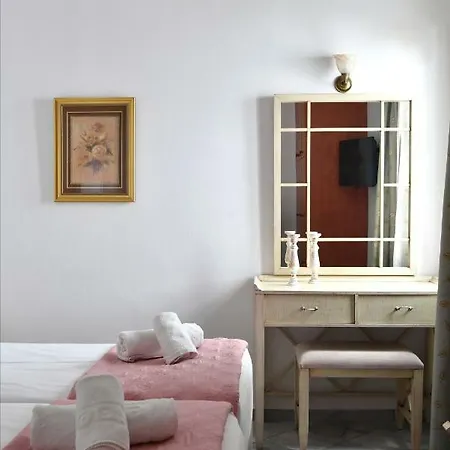 Hara Studios&apartments 3*