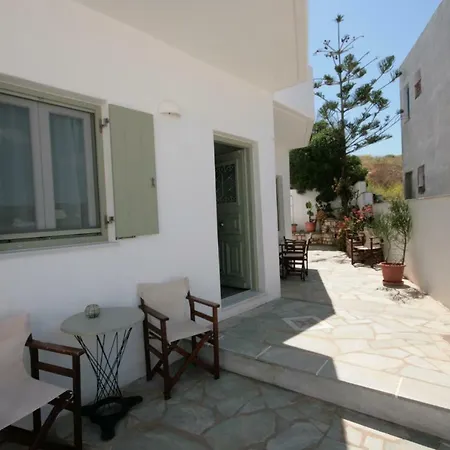 Aparthotel Hara Studios And Naoussa