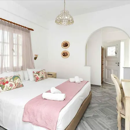 Aparthotel Hara Studios And 3*