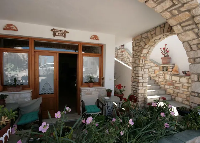 Hara Studios And Aparthotel Naousa (Paros)