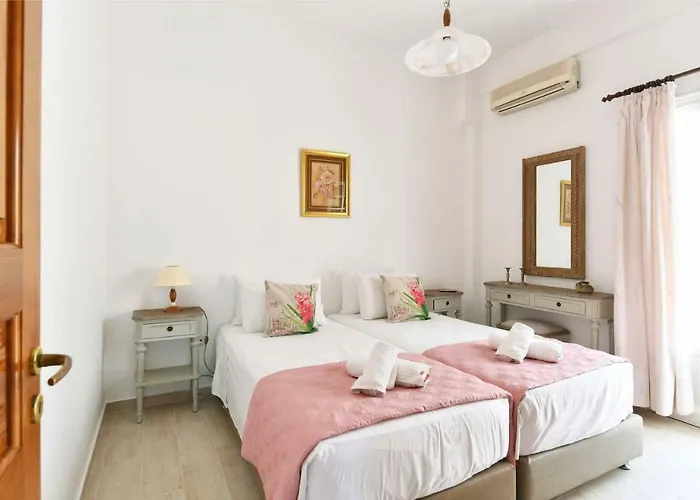 Aparthotel Hara Studios And 3*