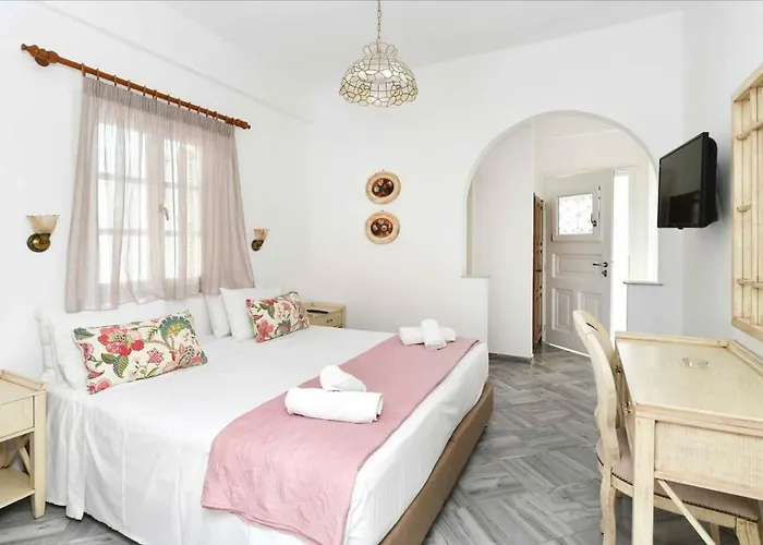 Aparthotel Hara Studios And 3*