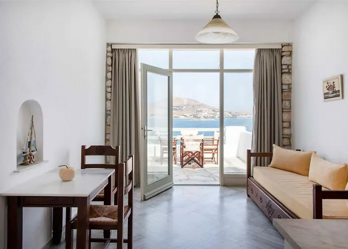 Aparthotel Hara Studios And Naousa (Paros)